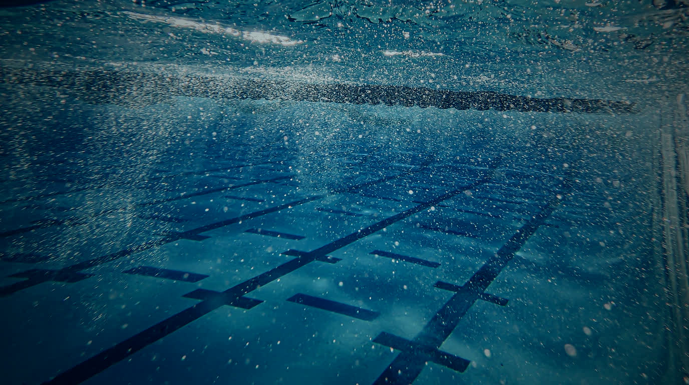 Pool sessions run in selected Warsaw pools and at DeepSpot in Mszczonów, 45.5 meters deep under one roof.